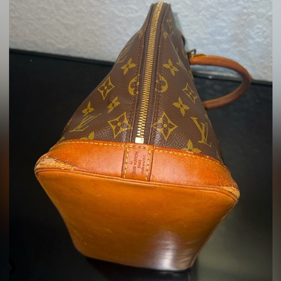 🛍️🛍️🛍️💯💯 Louis Vuitton
Monogram Alma PM🛍️🛍️🛍️💫💫💫💫 - Picture 8 of 16